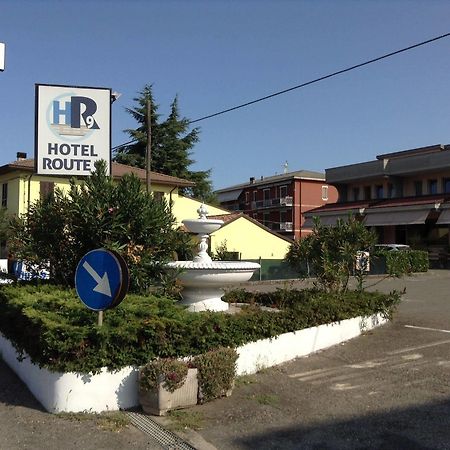 Hotel Route 9 Cadeo Dış mekan fotoğraf