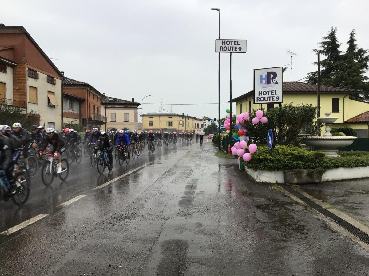 Hotel Route 9 Cadeo Dış mekan fotoğraf