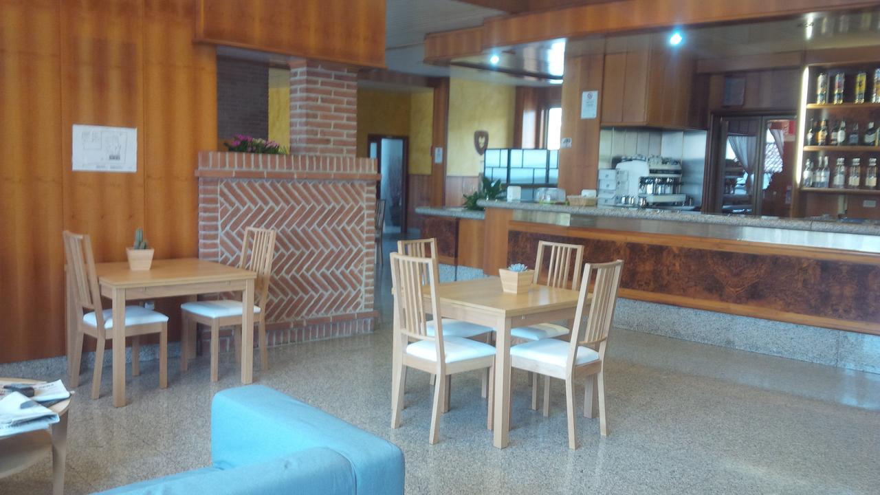 Hotel Route 9 Cadeo Dış mekan fotoğraf