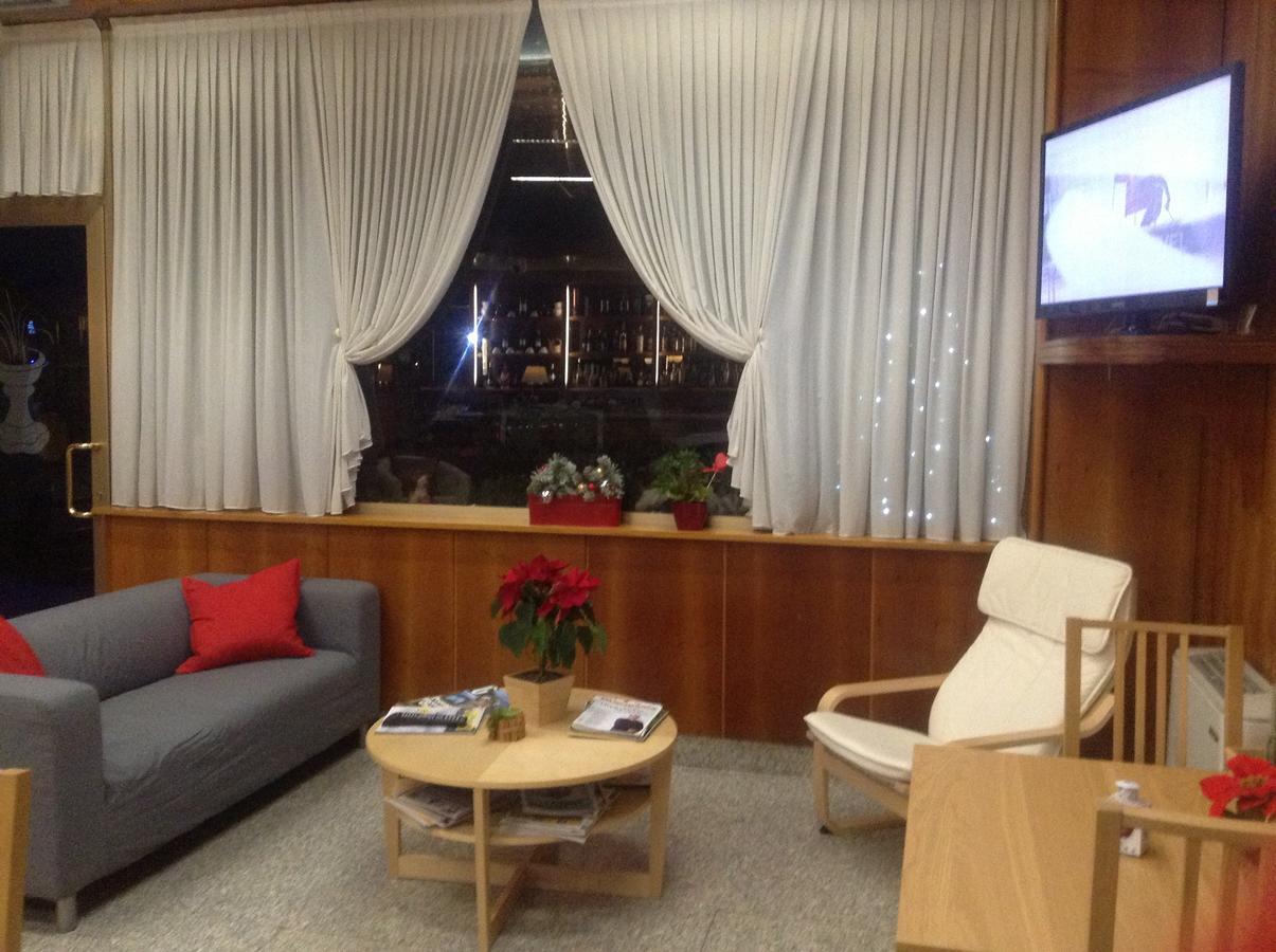Hotel Route 9 Cadeo Dış mekan fotoğraf